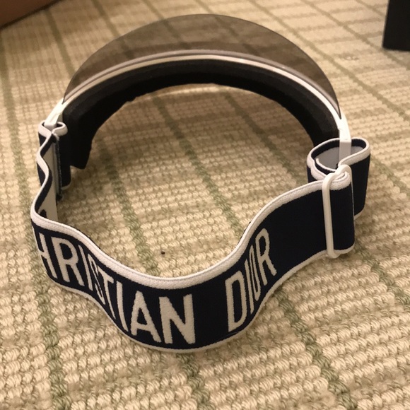 Dior Sun Visor - Picture 3 of 7